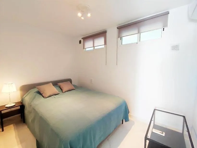 Beautiful 4 Bedroom Town House In Punta Lara نيرخا بيت للعطل
