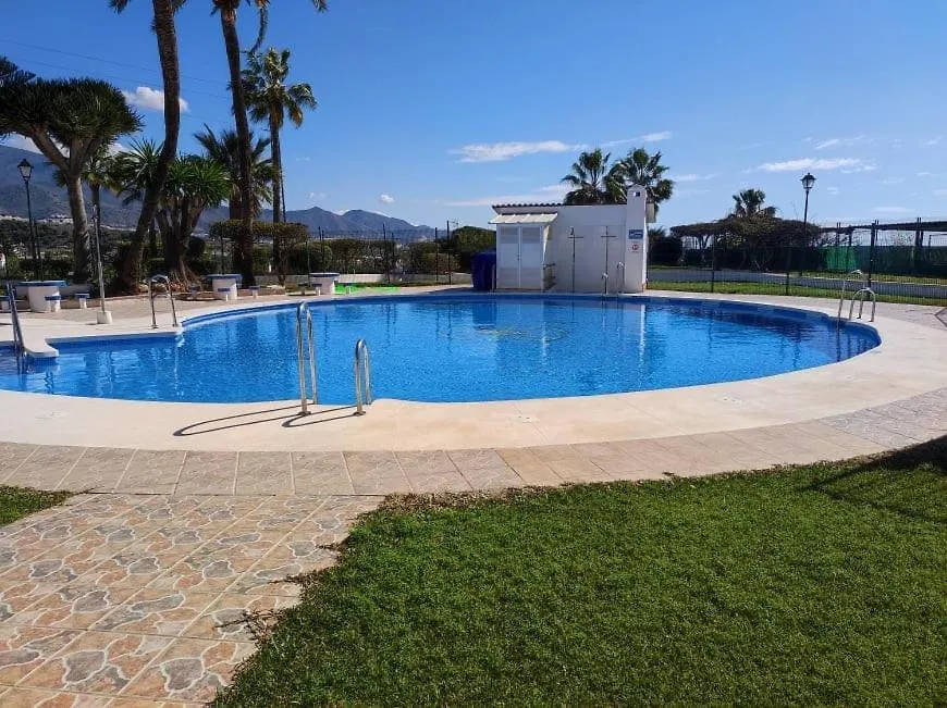 Beautiful 4 Bedroom Town House In Punta Lara 内尔哈 0*,  西班牙