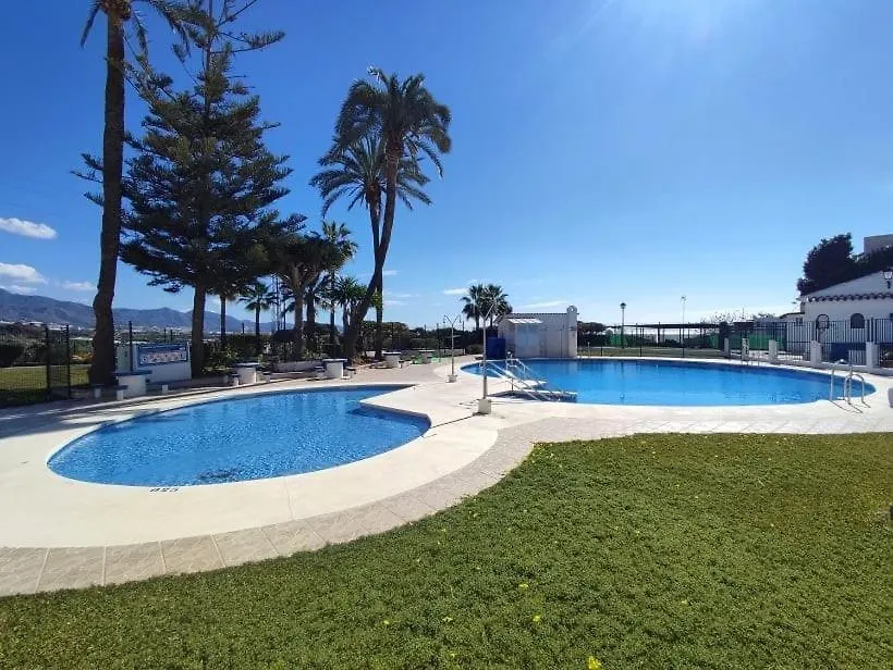 度假居 Beautiful 4 Bedroom Town House In Punta Lara 内尔哈