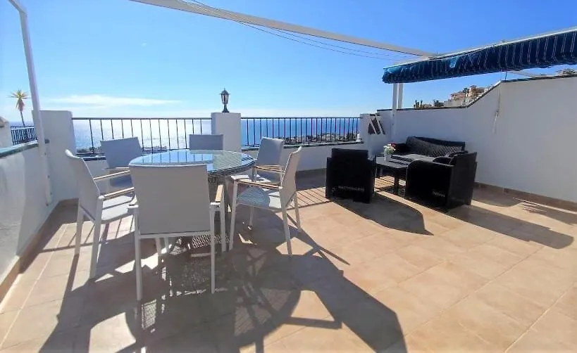 度假居 Beautiful 4 Bedroom Town House In Punta Lara 内尔哈 西班牙